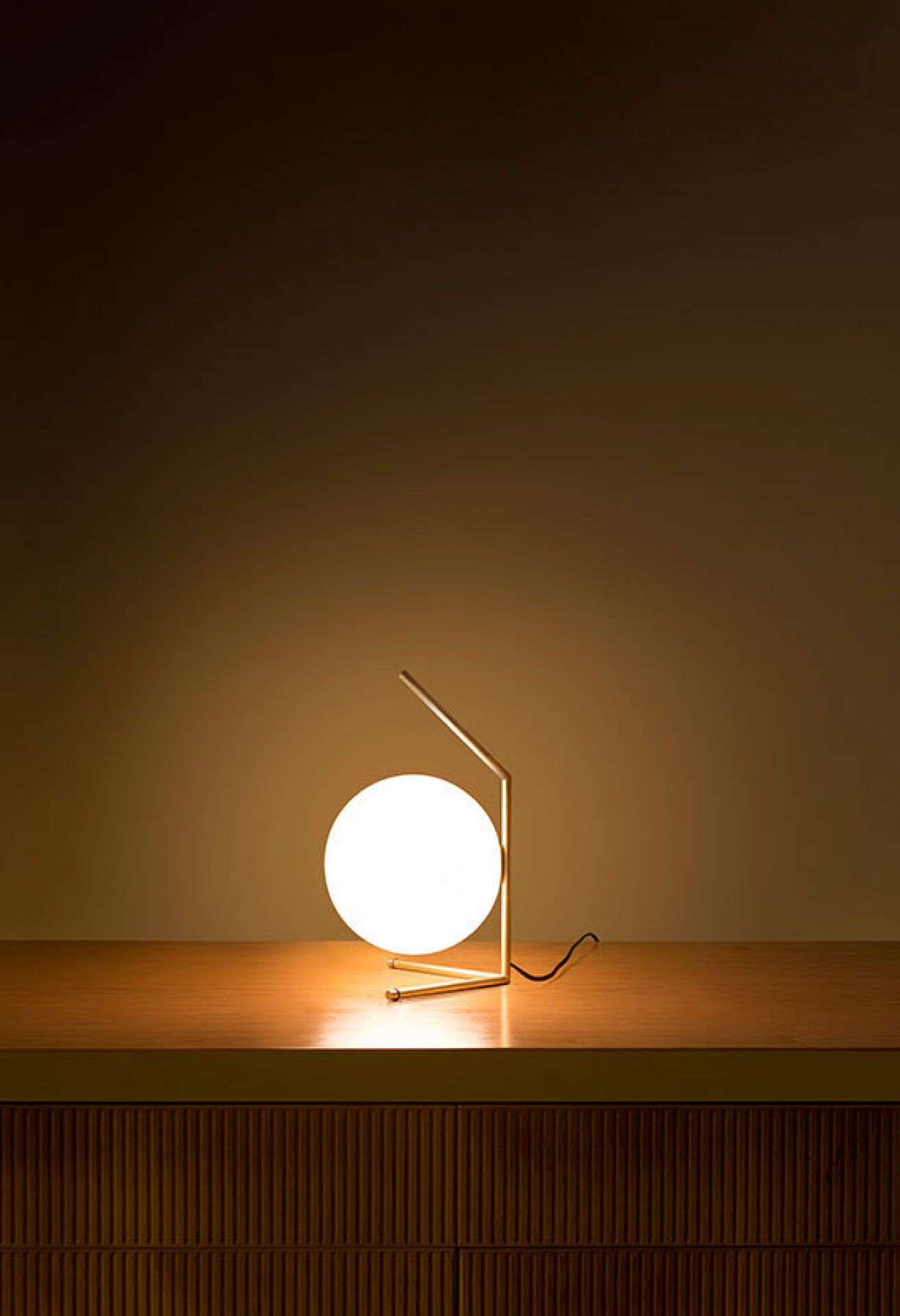 IC Lights T1 Low Table Lamp Flos | chrome | FLOS F3171057